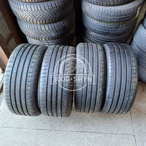 Michelin PilotSport 4 245/35R20 Michelin PilotSport 4 245/35R20