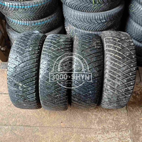 Goodyear UltraGrip ICE arctic 215/60R16 Goodyear UltraGrip ICE arctic 215/60R16
