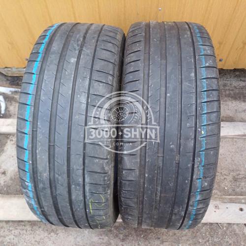 Michelin PilotSport4 ZR 235/45R19 Michelin PilotSport4 ZR 235/45R19