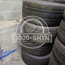 Pirelli Scorpion winter 305/35R21 Pirelli Scorpion winter 305/35R21