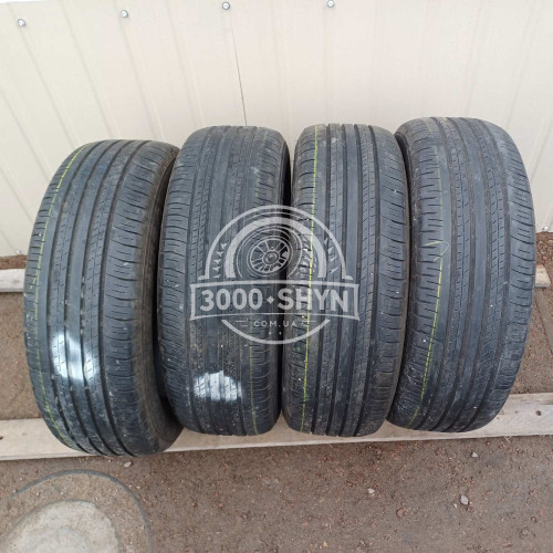 Dunlop GrandTrek PT30 225/60R18 Dunlop GrandTrek PT30 225/60R18