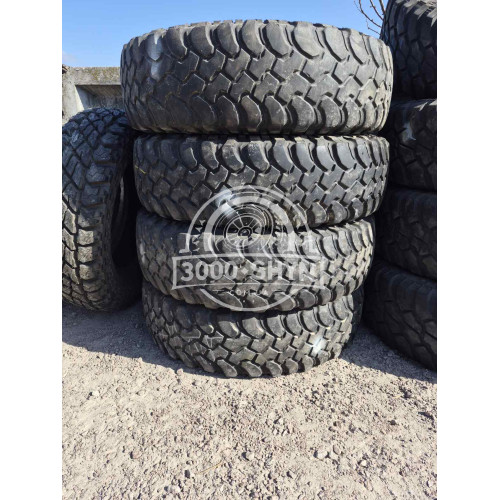 BFGoodrich Mud-Terrain t/a 255/85R16 BFGoodrich Mud-Terrain t/a 255/85R16
