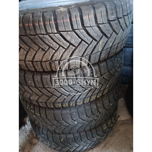 Michelin Agilis Cross Climate 205/65R16C Michelin Agilis Cross Climate 205/65R16C
