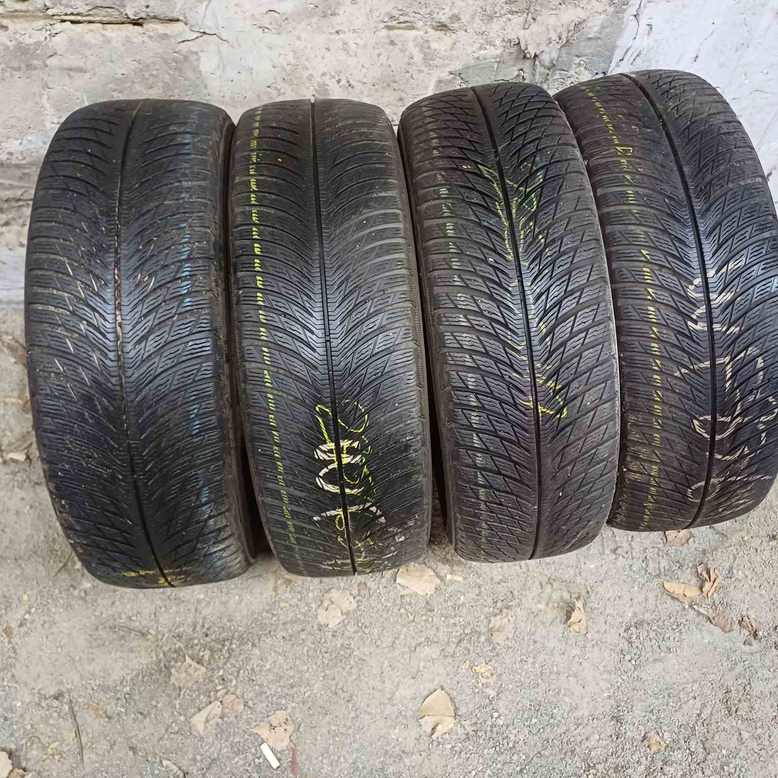 Michelin Pilot Alpin 5 suv 235/65R17