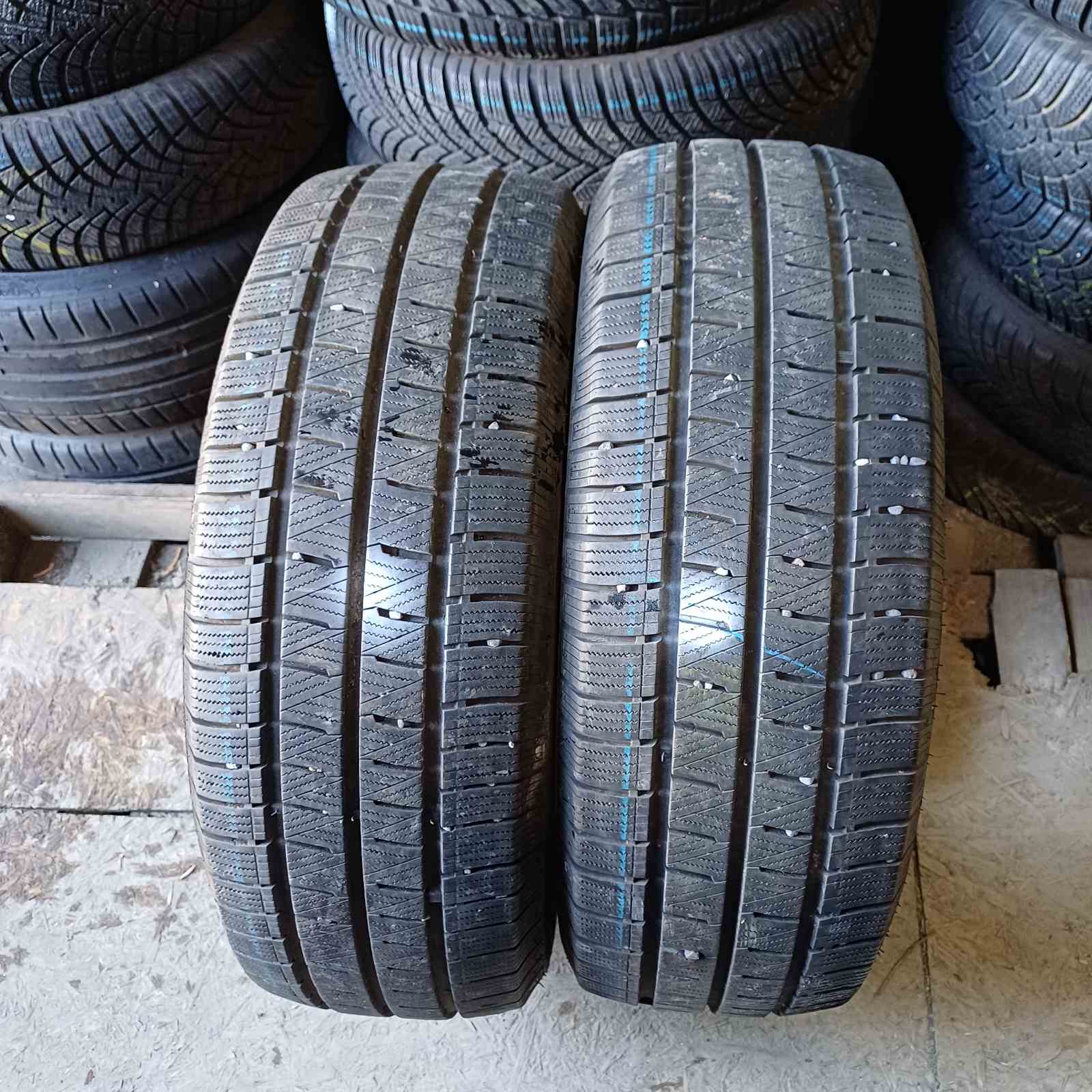 MINERVA FROSTRACK van 235/65R16C