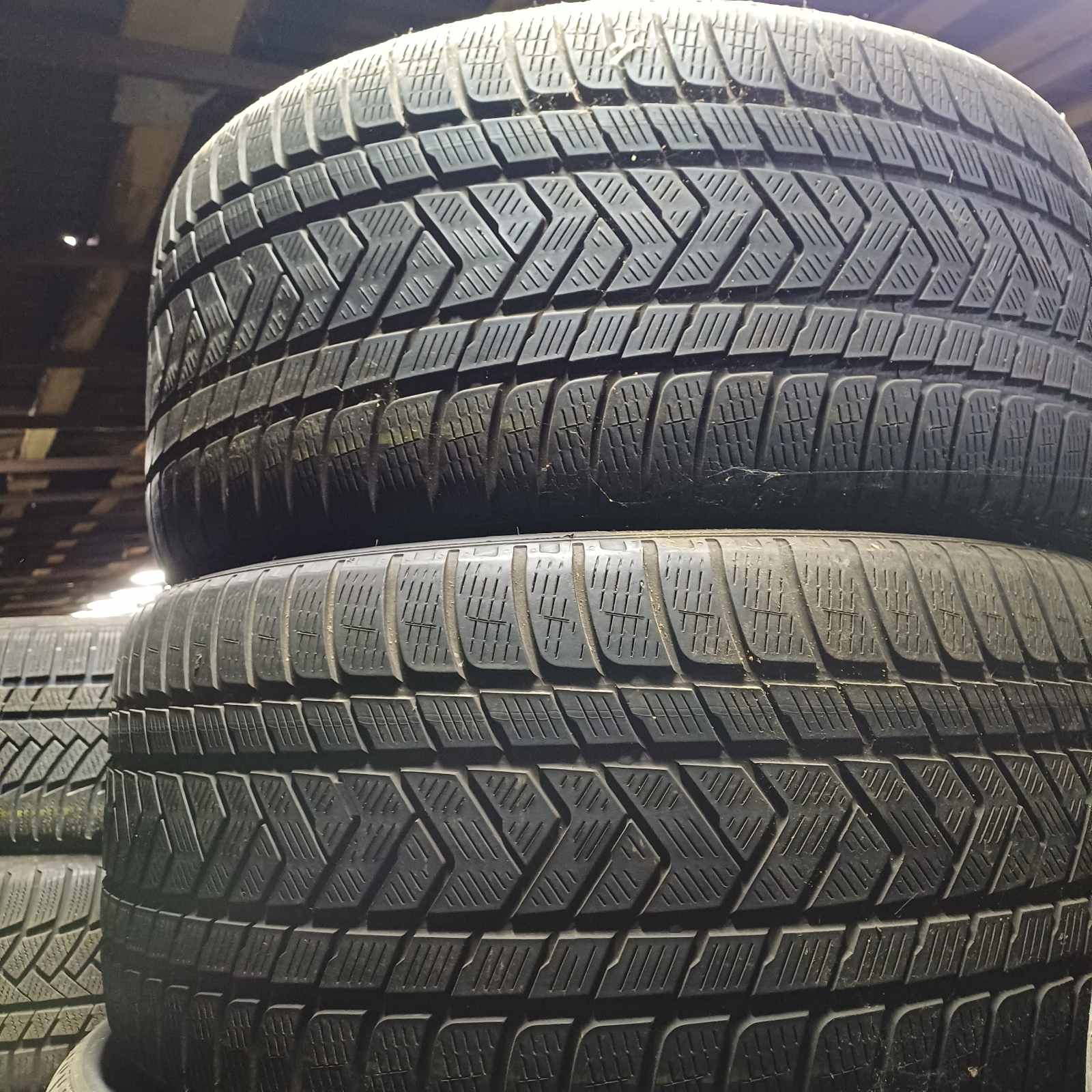 Pirelli Scorpion winter 315/40R21